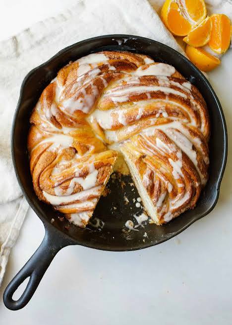 Yeasted Apple Streusel Swirl Bread